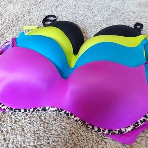 Victoria's Secret 32D bra wireless pushup blue
